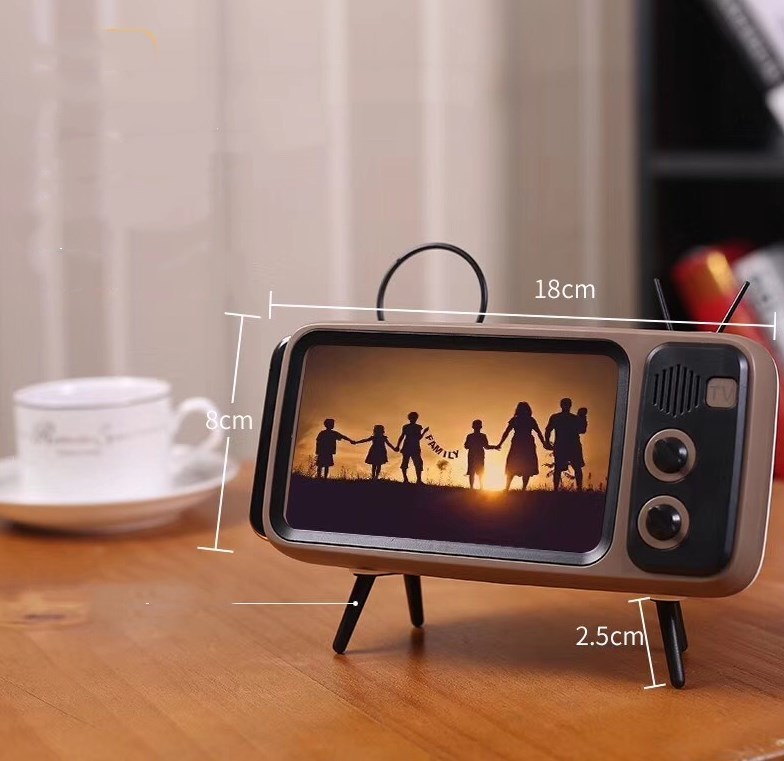 RetroWave Mini – Portable Retro TV Audio Speaker