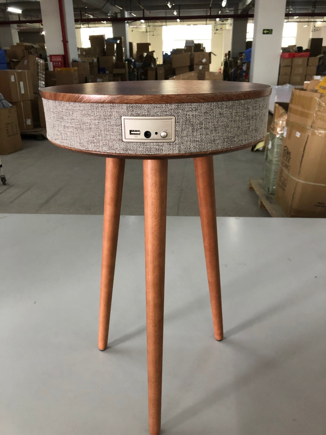 SoundTable Wireless Charging Bluetooth Speaker - Creative Round Coffee Table