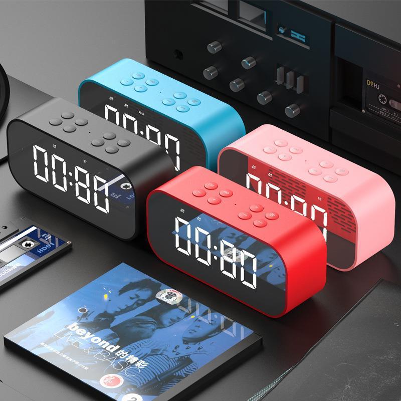 TempoGlow: Wireless Bluetooth Speaker with LED Clock Display