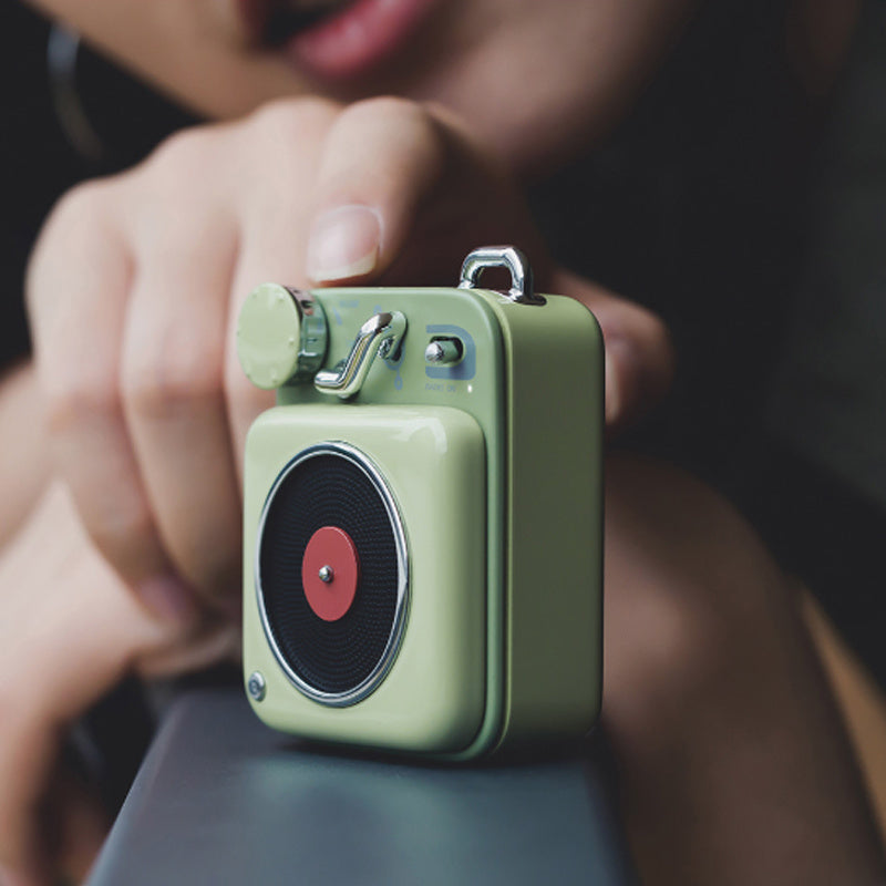 EchoDrive Retro Mini Speaker