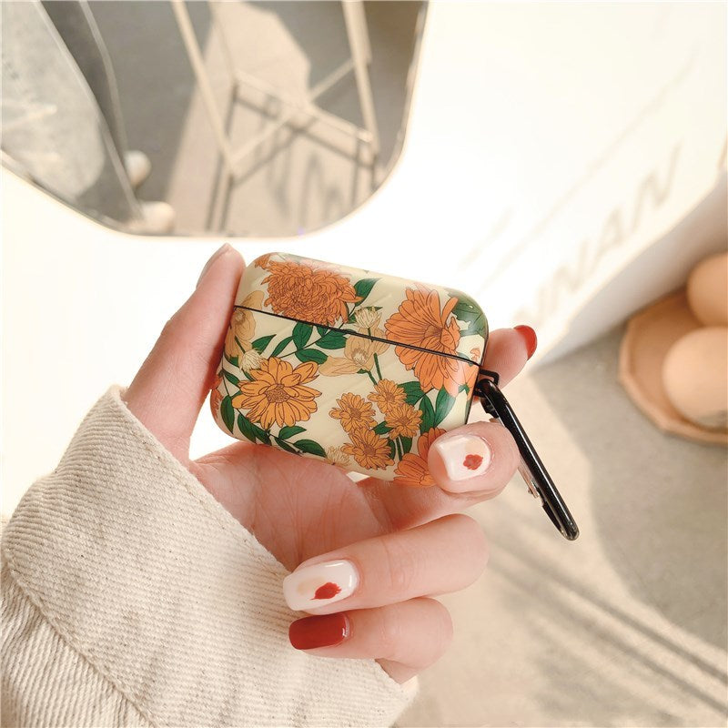 DaisyBloom AirPods Case: Vibrant Floral Protection for Your Apple Earbuds