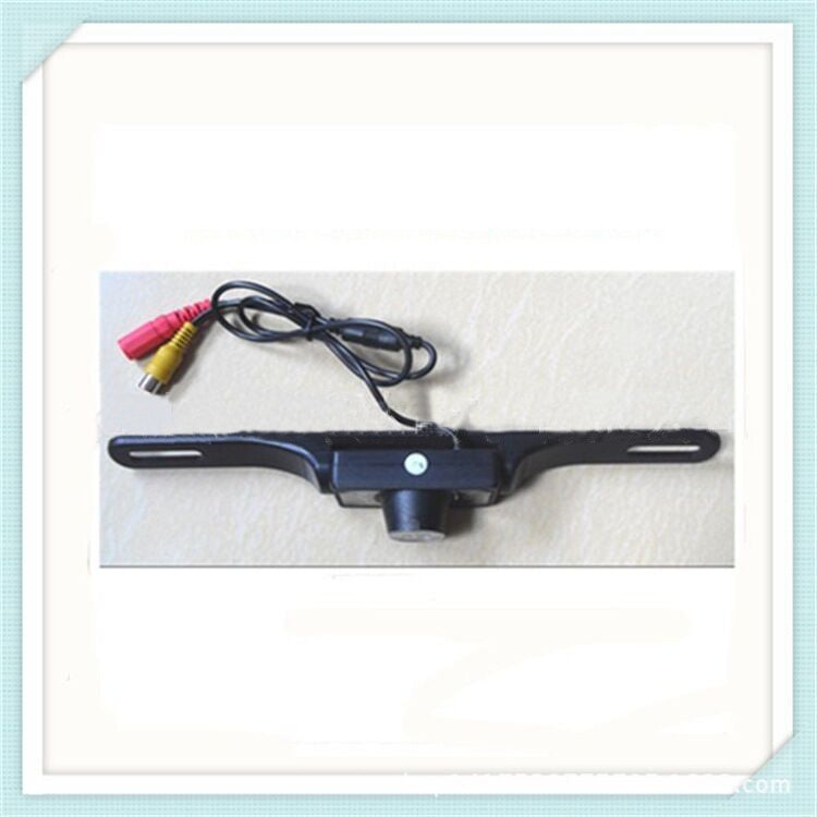 ClearPark HD: Bracket-Mount Reversing Camera