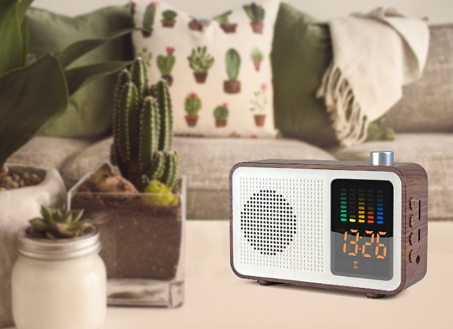 RetroWave Bluetooth Radio Speaker – Classic Style, Modern Sound