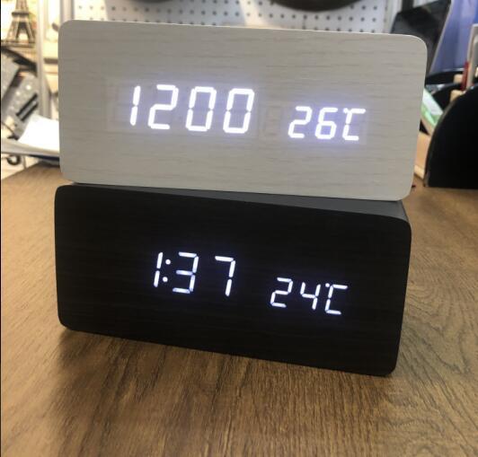 ChargeTime™: The Wireless Charging Clock