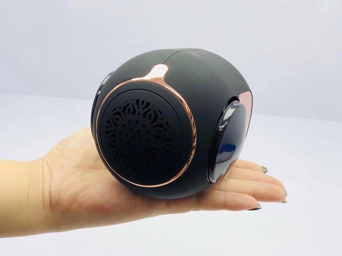 GoldenBeats Mini Bluetooth Speaker