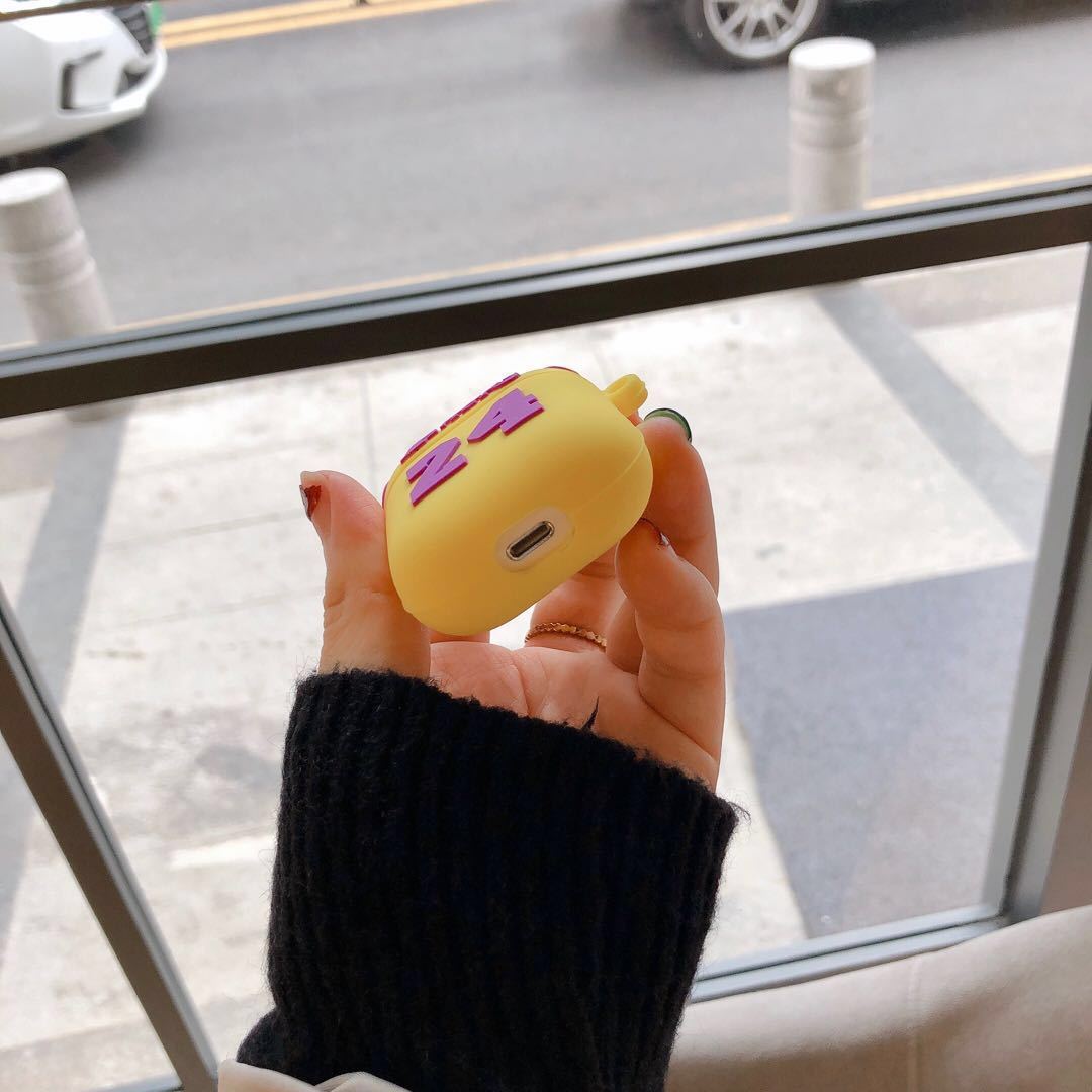 AirGuard Pro – Creative Protective Cover for 2nd Gen AirPods