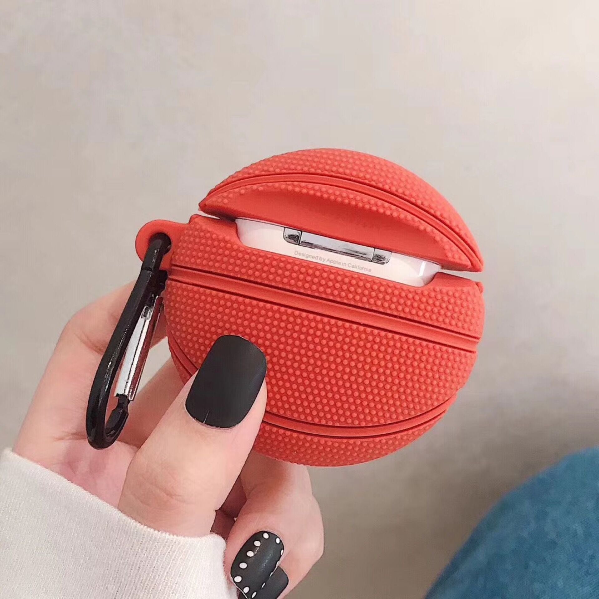 GoalGuard™ Football AirPods 2 Silicone Case – The Perfect Play for Your AirPods