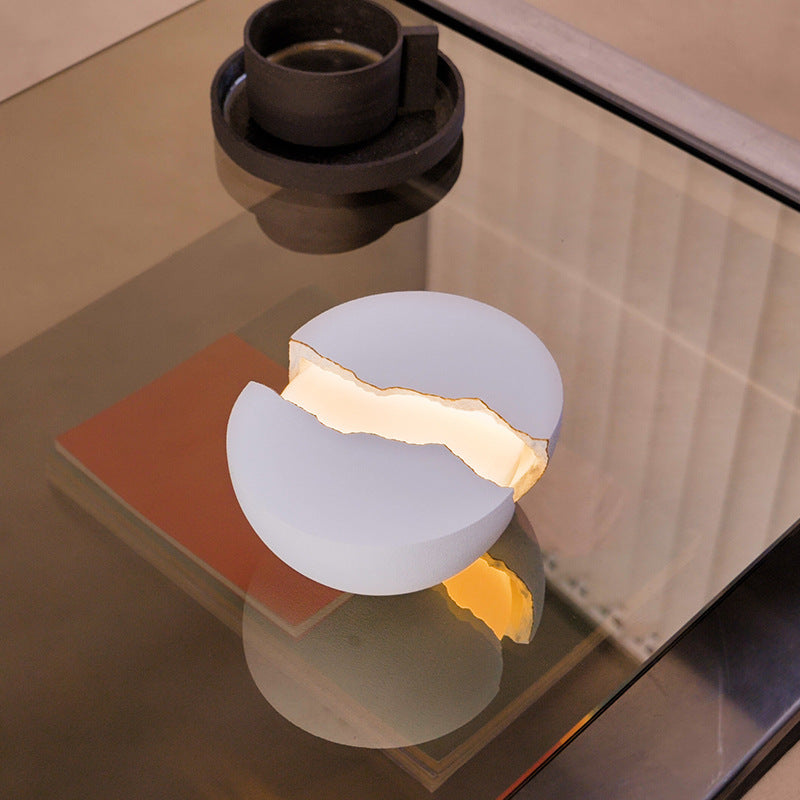 Luminara Sculptural Bluetooth Speaker