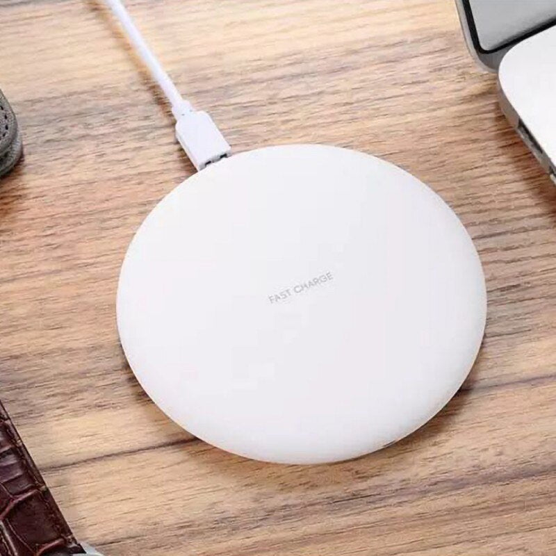 PowerHub™ Wireless Charger – Effortless Charging, Seamless Connectivity
