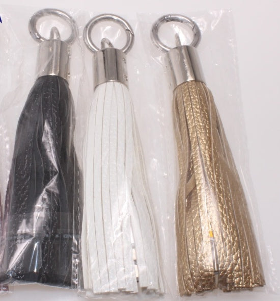 Tangle-Free Tassel Keychain Data Cable – Stylish & Compact Charging & Sync Cable