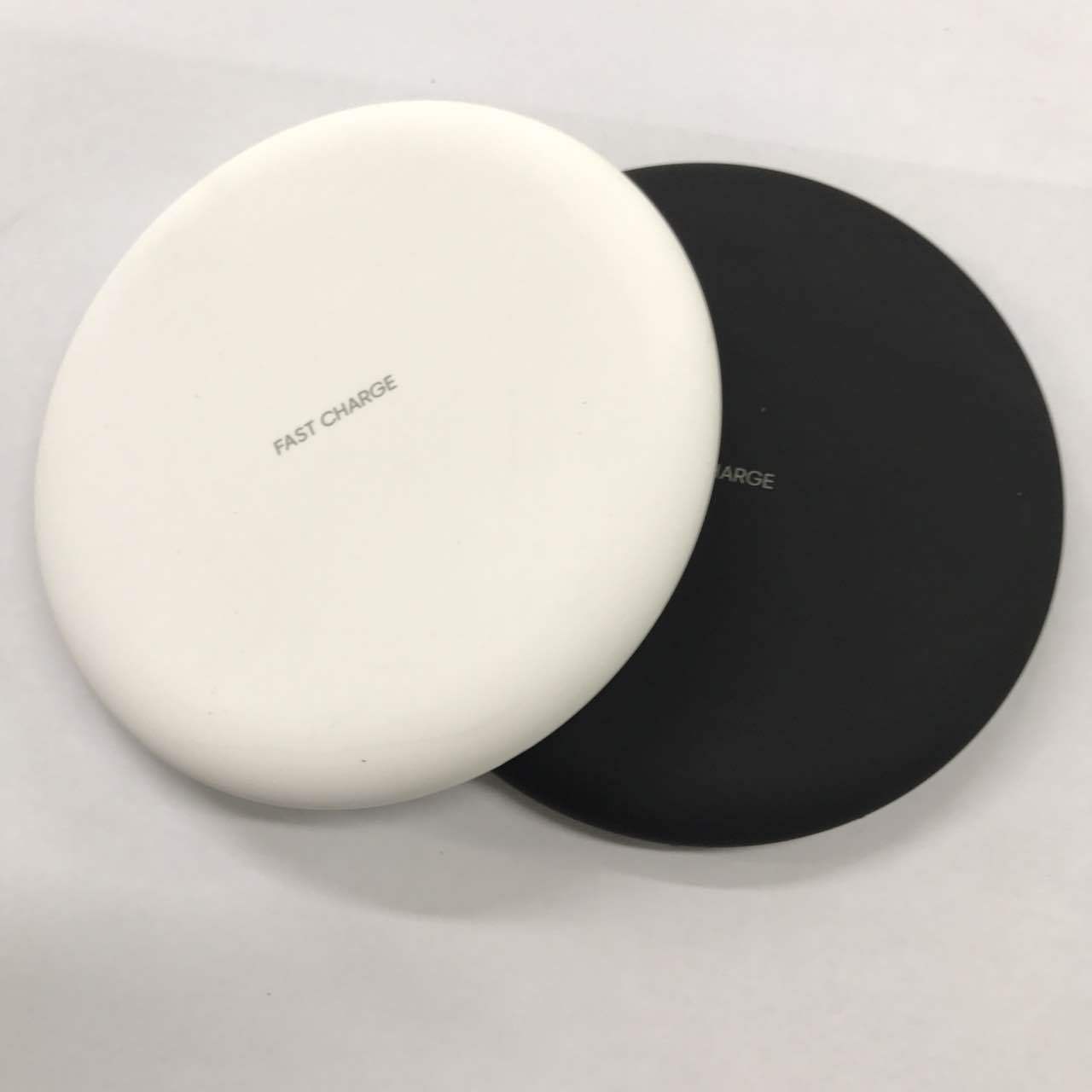 PowerHub™ Wireless Charger – Effortless Charging, Seamless Connectivity