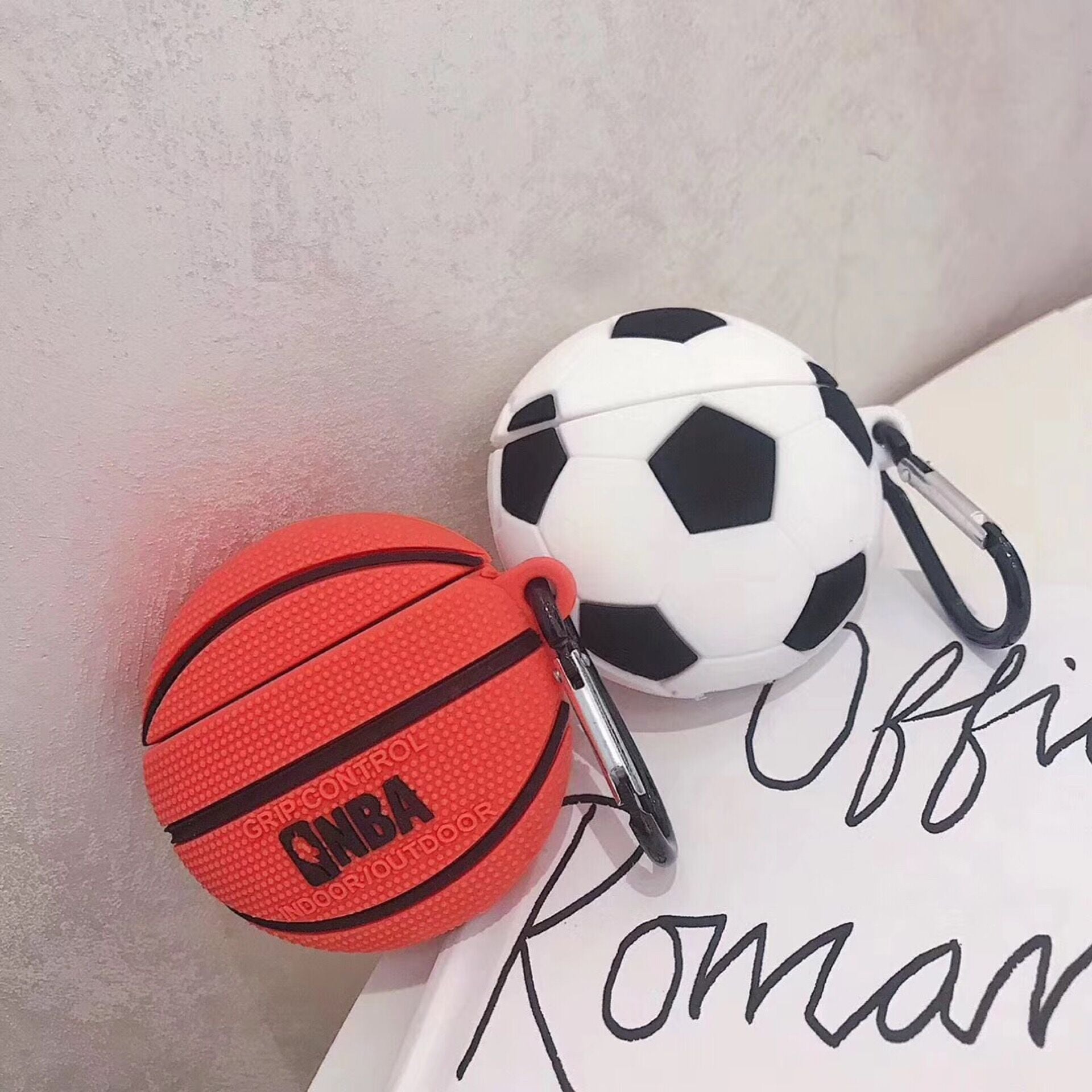 GoalGuard™ Football AirPods 2 Silicone Case – The Perfect Play for Your AirPods