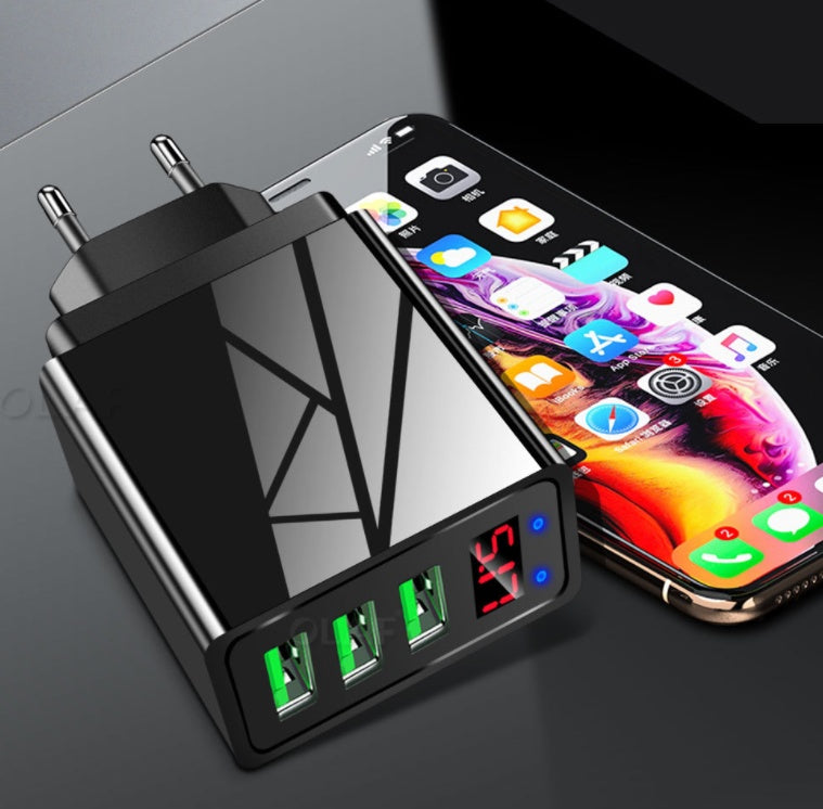 VoltVista Elite — Digital Display Mobile Charger