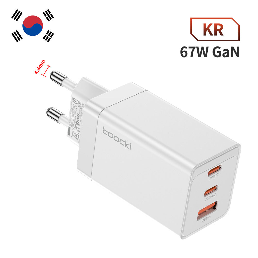 PowerFlux 67W GaN Three-Port Fast Charger