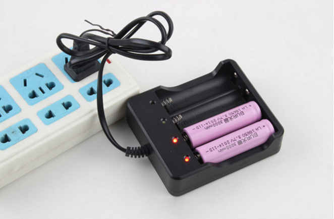PowerMax 18650 Multi-Function Smart Charger: Four-Slot Charger with Cable
