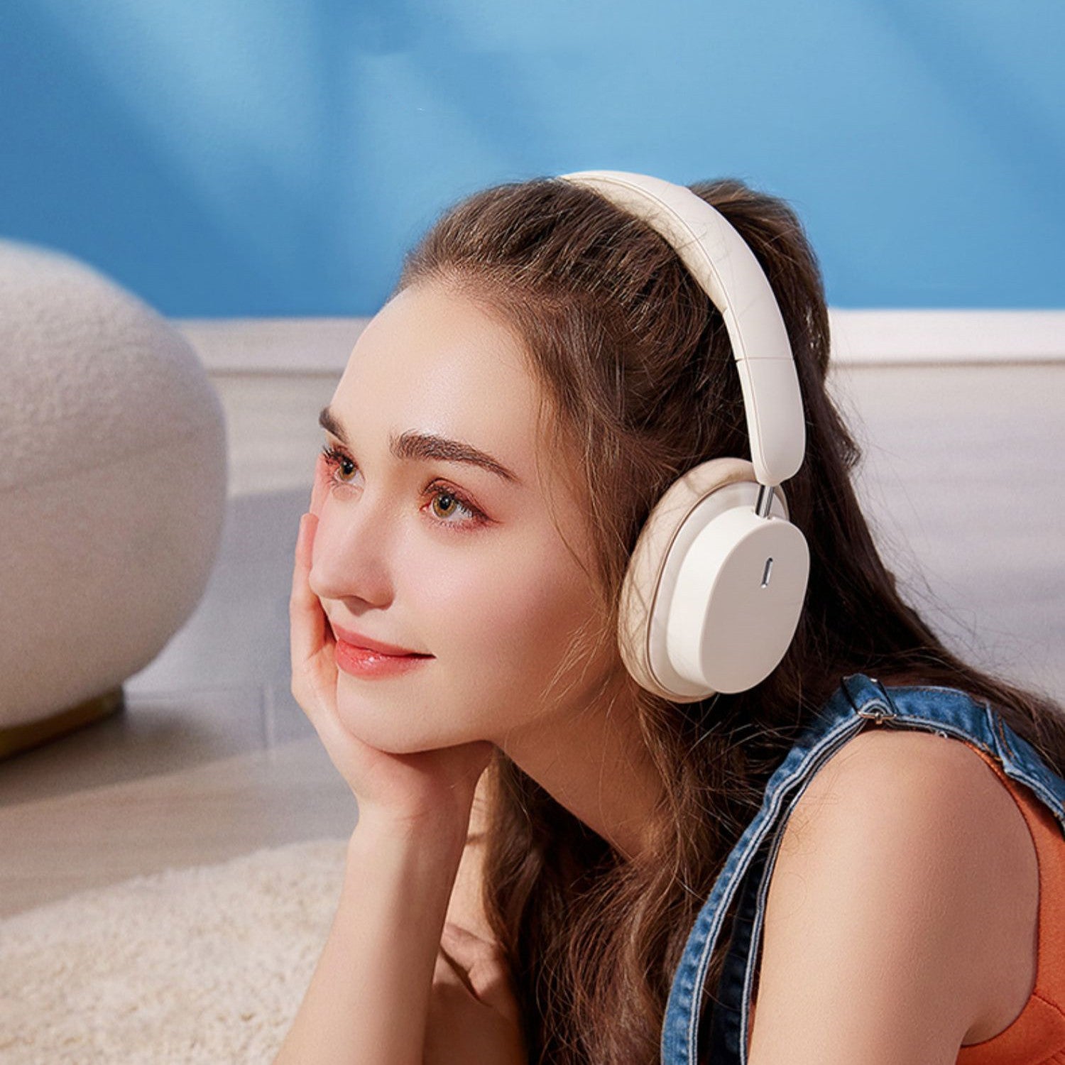 EchoSilk Halo — Wireless Bluetooth Head-Mounted Earphones with Advanced Noise Cancelling
